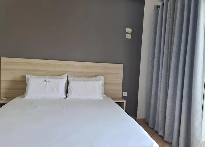 Manas Dhërmi